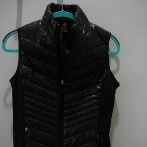 Xersion Black Women's Front Skinny Packable Puffer Vest Full Zip-Size-Small